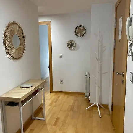 Mediodia - Parking Incluido, Centrico Y Tranquilo Saragoça