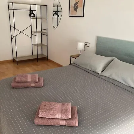 Mediodia - Parking Incluido, Centrico Y Tranquilo