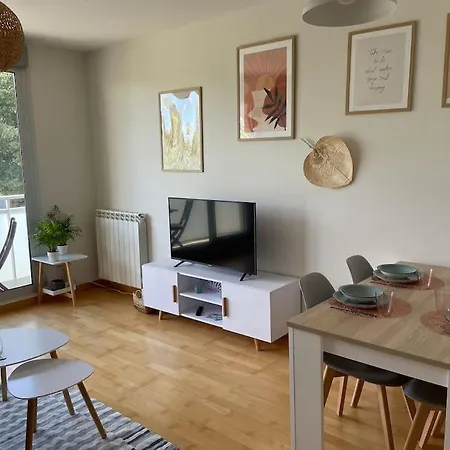 Mediodia - Parking Incluido, Centrico Y Tranquilo Apartamento *