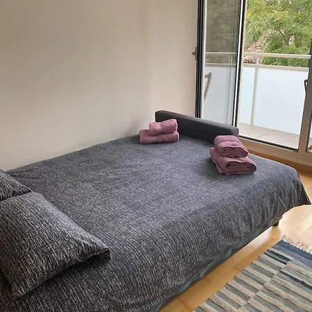 Mediodia - Parking Incluido, Centrico Y Tranquilo Apartamento Saragoça