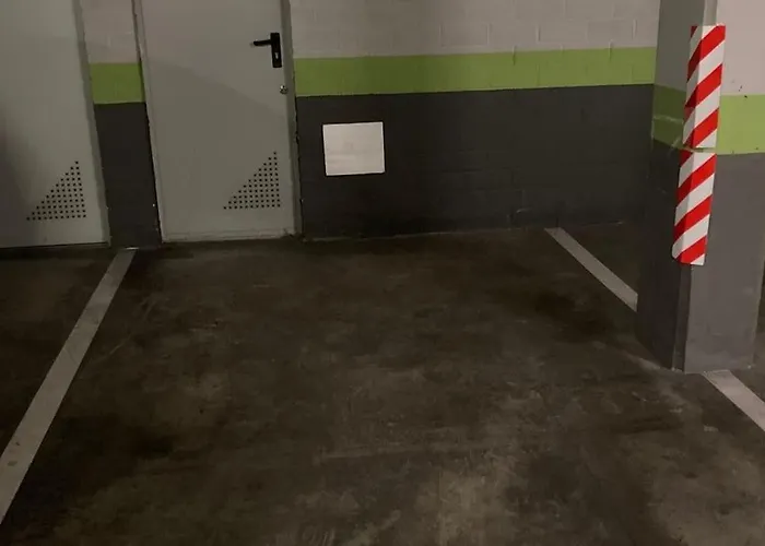 Mediodia - Parking Incluido, Centrico Y Tranquilo Apartamento