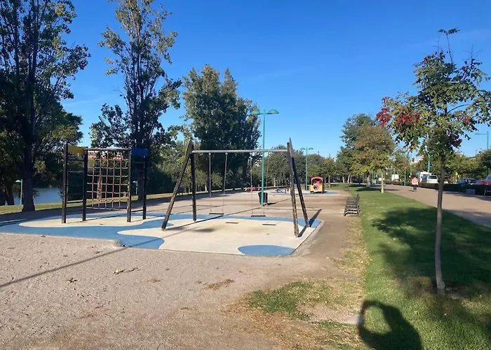 Mediodia - Parking Incluido, Centrico Y Tranquilo Apartamento Saragoça