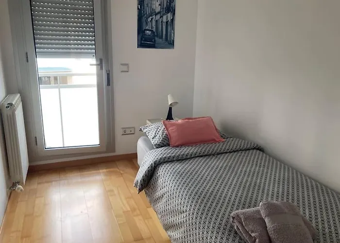 Mediodia - Parking Incluido, Centrico Y Tranquilo * Saragoça