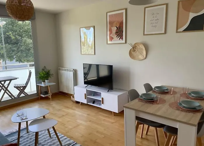 Mediodia - Parking Incluido, Centrico Y Tranquilo Apartamento *